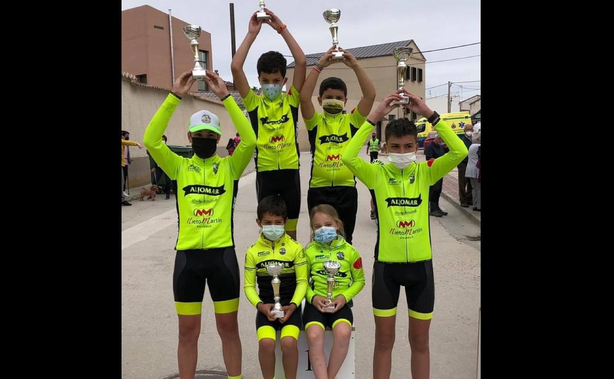 La Escuela de Ciclismo Bejarana Moisés Dueñas suma dos victorias en Fontiveros