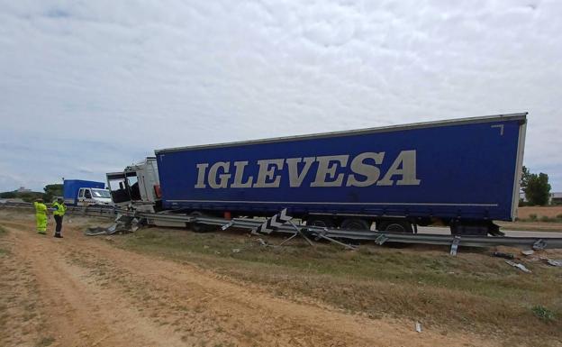 Camión implicado en el accidente. 