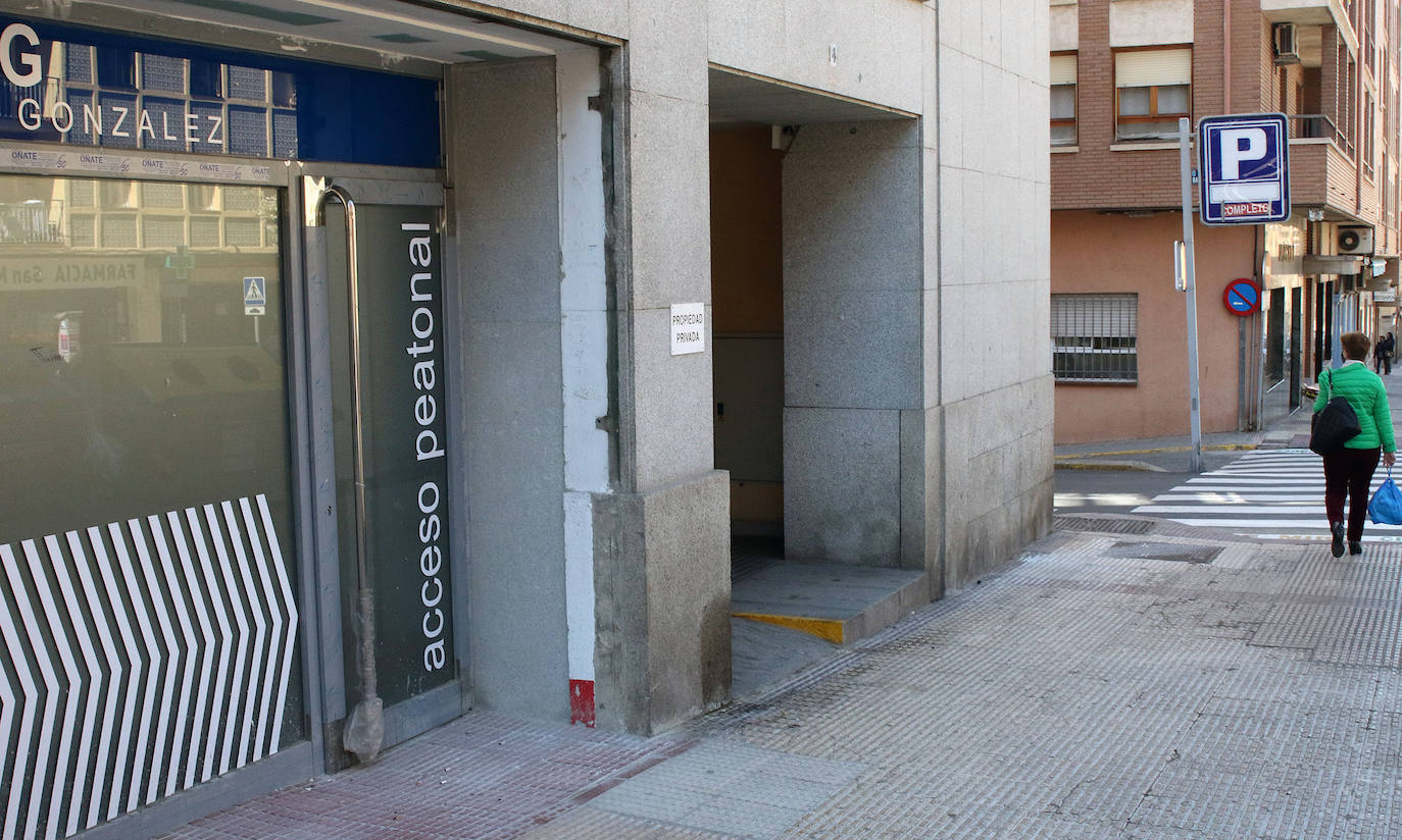 Nuevo acceso peatonal al aparcamiento de Ezequiel González.
