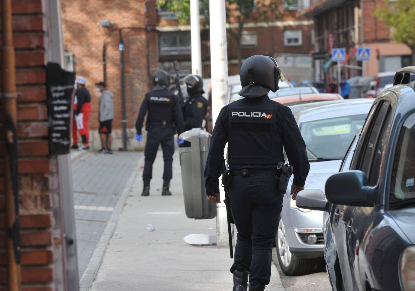 La Policía Nacional, durante la intervención.