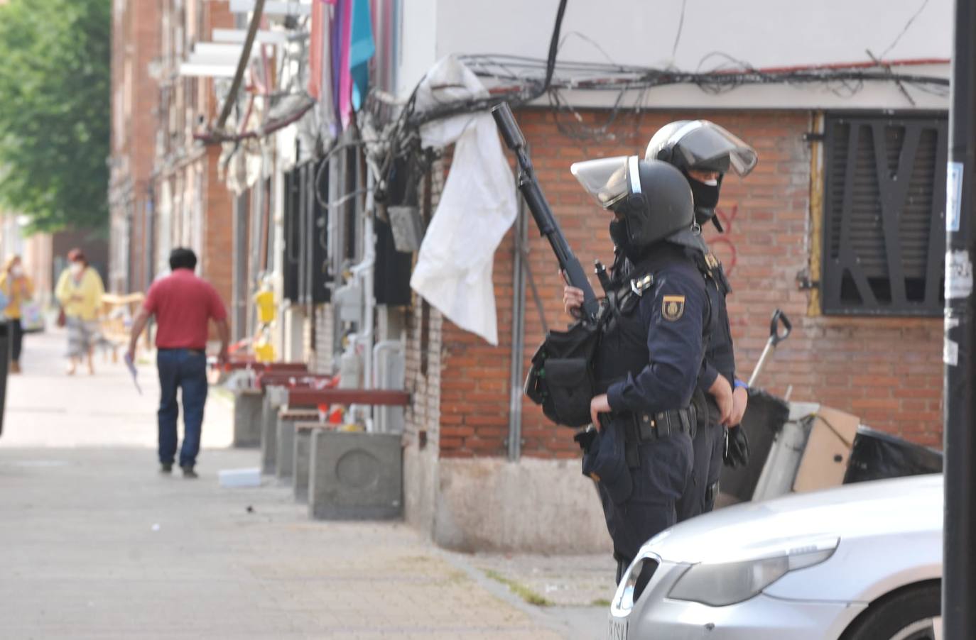 La Policía Nacional, durante la intervención.