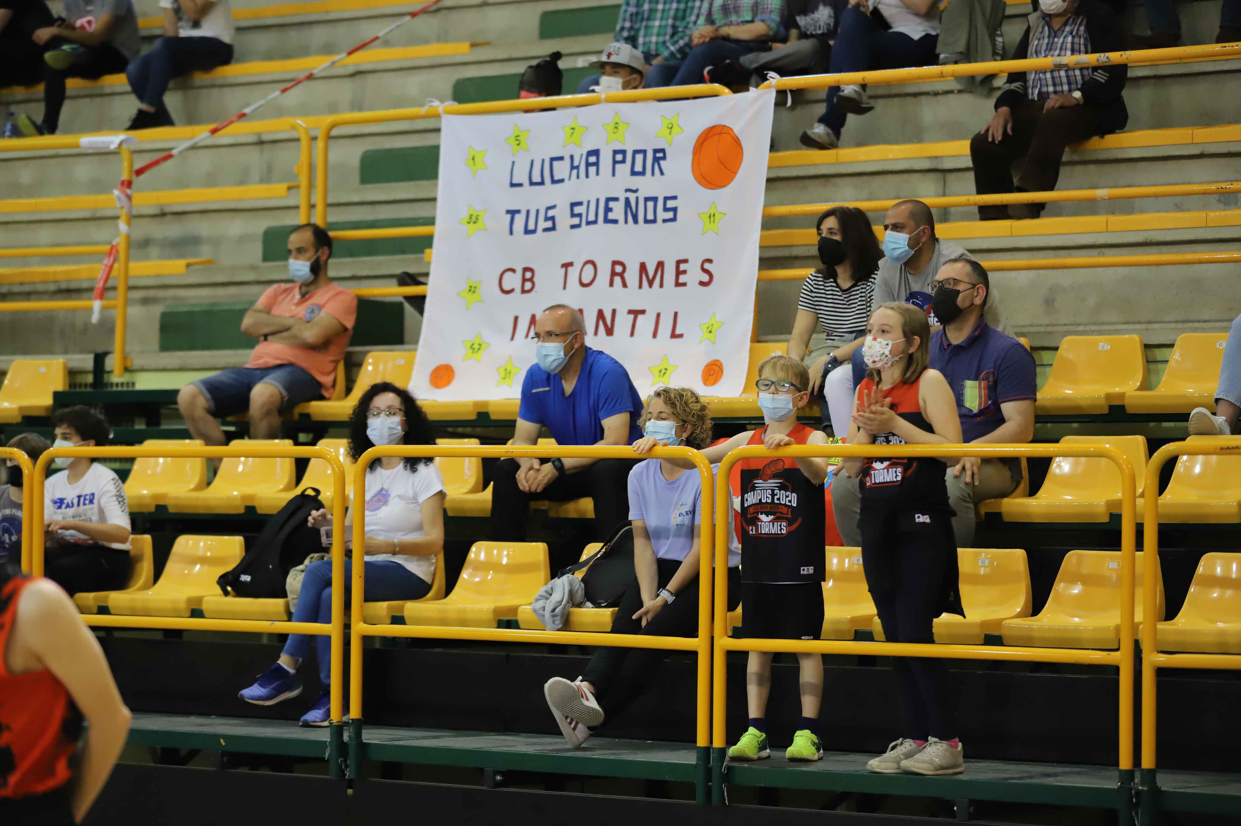 Final a cuatro masculina infantil E. Leclerc - Iveco Valladolid (65-53)