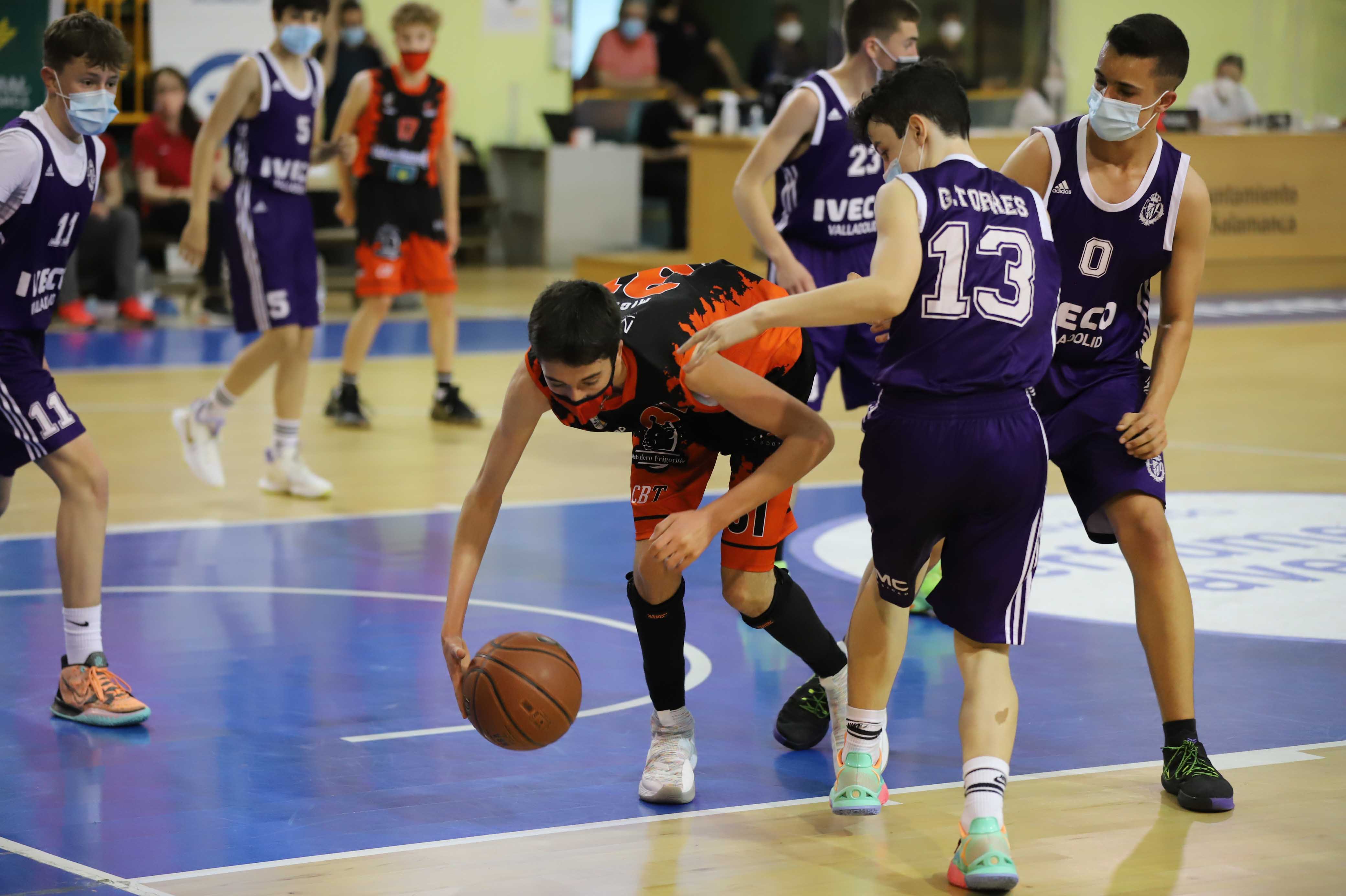 Final a cuatro masculina infantil E. Leclerc - Iveco Valladolid (65-53)