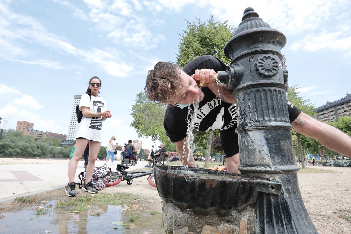 El calor saca a los vallisoletanos a la calle