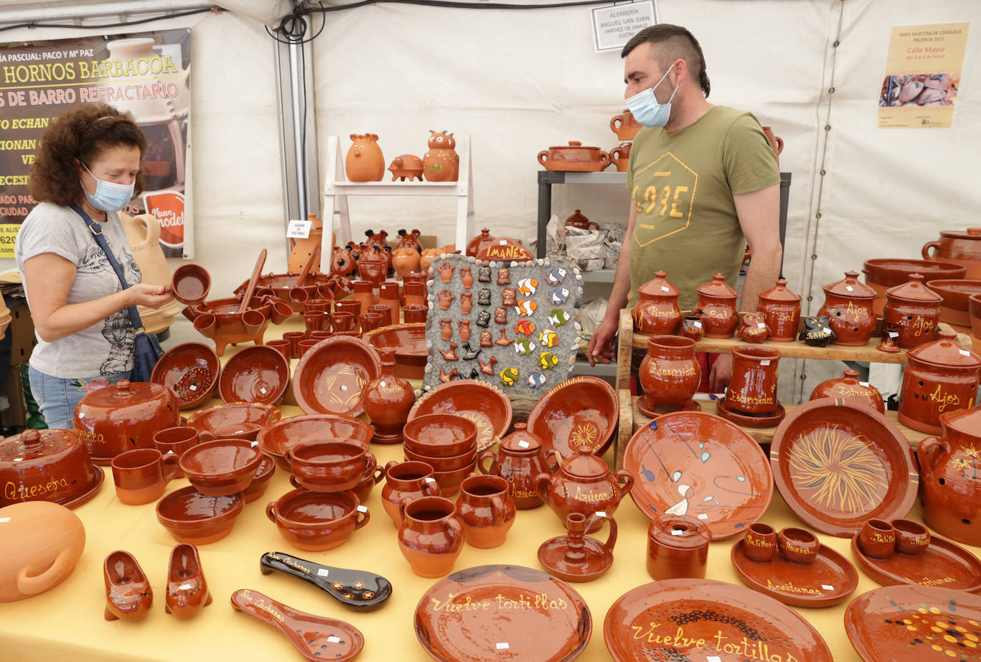 Fotos: Feria de cerámica en la Calle Mayor