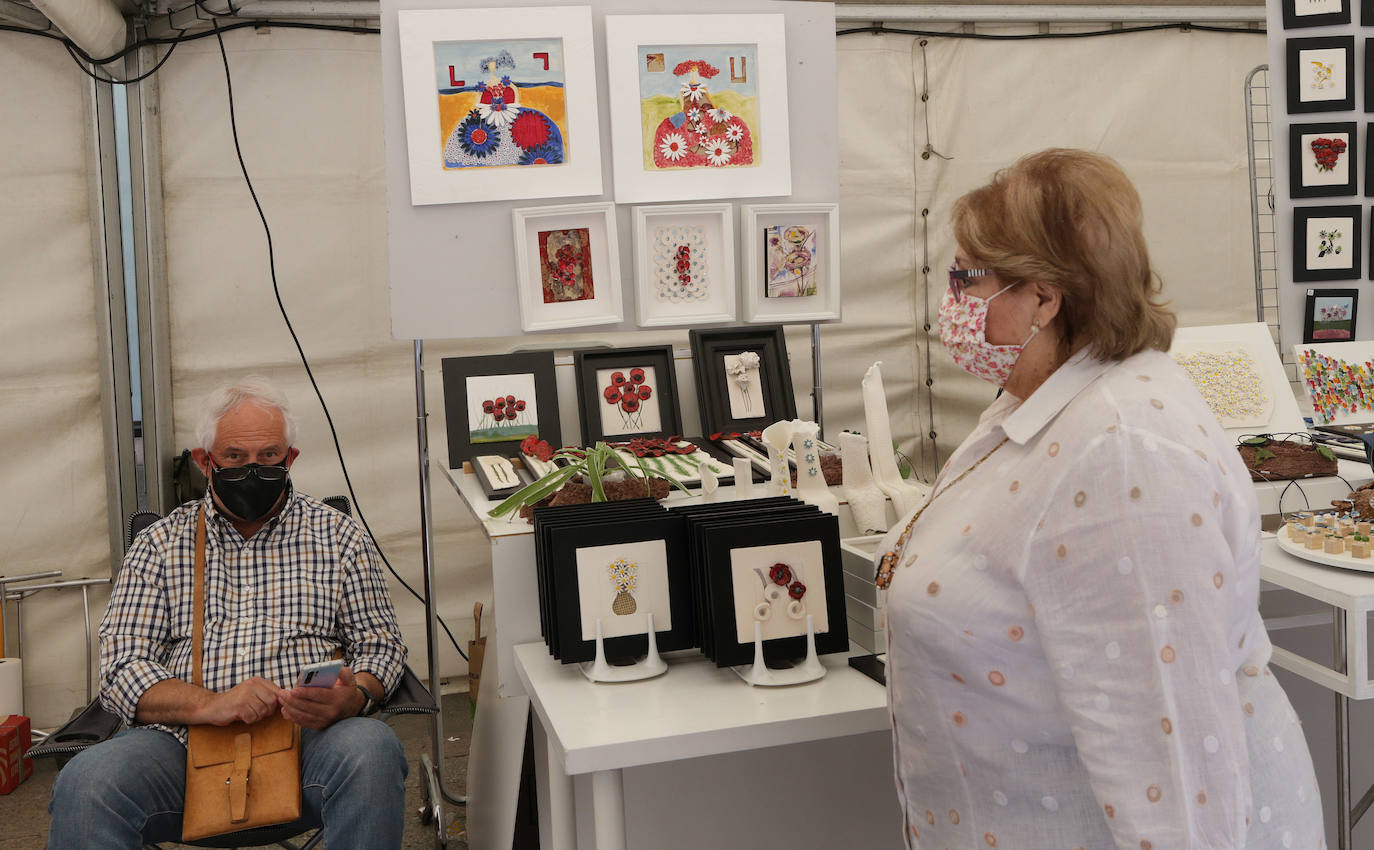 Fotos: Feria de cerámica en la Calle Mayor