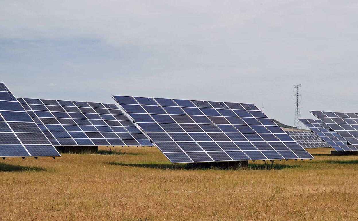 Planta solar, en una image de archivo.