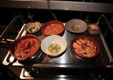 Imagen secundaria 1 - Ponencia de Juanjo Losana, los platos tradicionales y su interpretación vanguardistas y el unto leonés. 