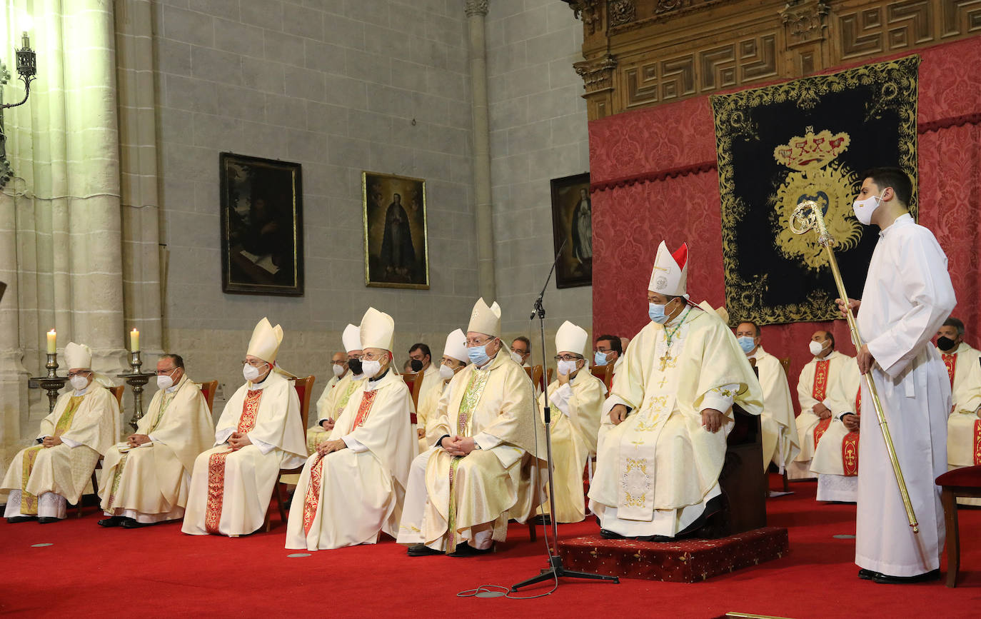 La eucaristía oficiada por el Nuncio del Papa y el obispo de Palencia se pudo ver desde cualquier punto del mundo.