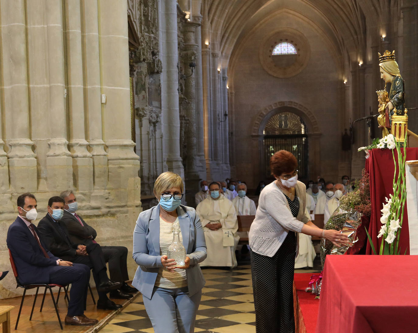 La eucaristía oficiada por el Nuncio del Papa y el obispo de Palencia se pudo ver desde cualquier punto del mundo.