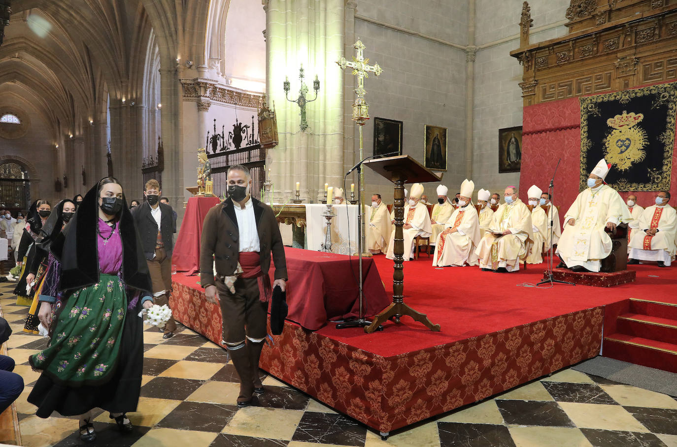 La eucaristía oficiada por el Nuncio del Papa y el obispo de Palencia se pudo ver desde cualquier punto del mundo.