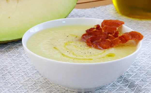 Sopa de melón con jamón