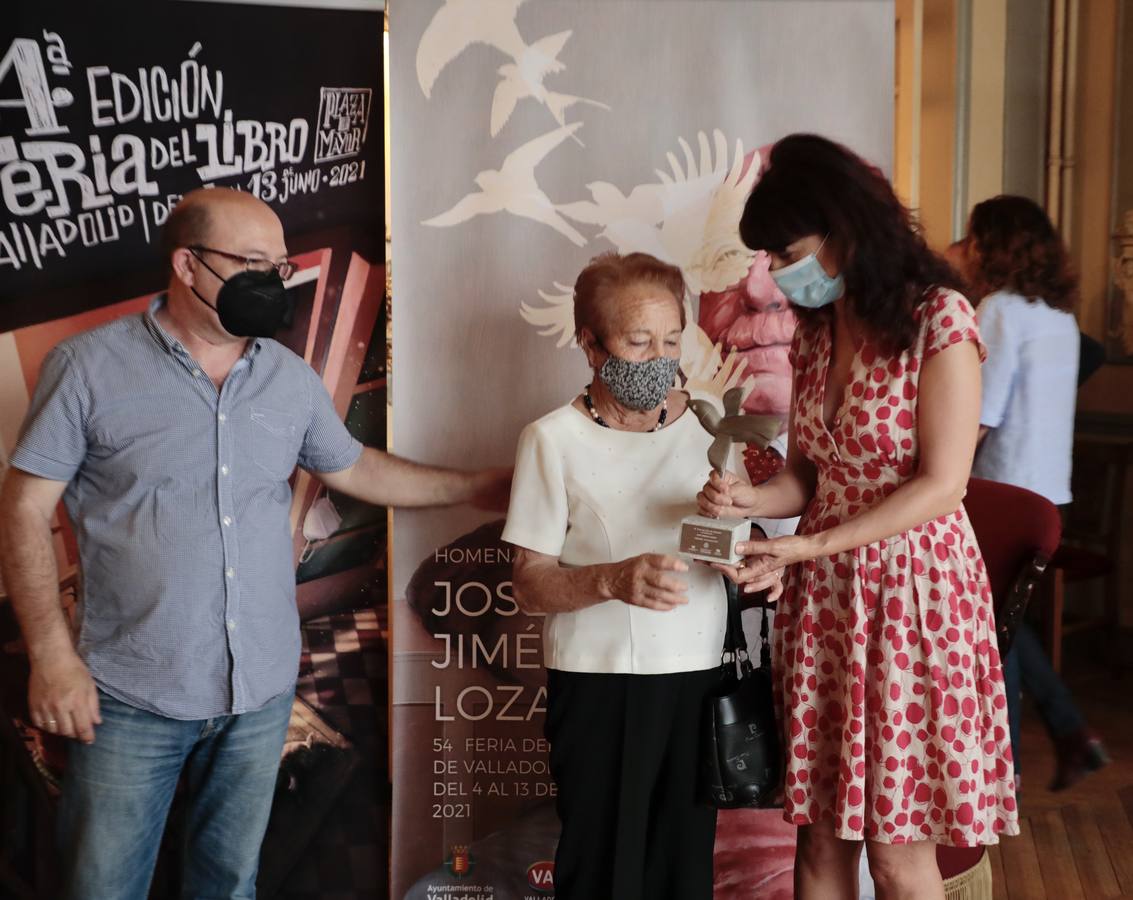 Fotos: La Feria del Libro de Valladolid rinde homenaje a José Jiménez Lozano