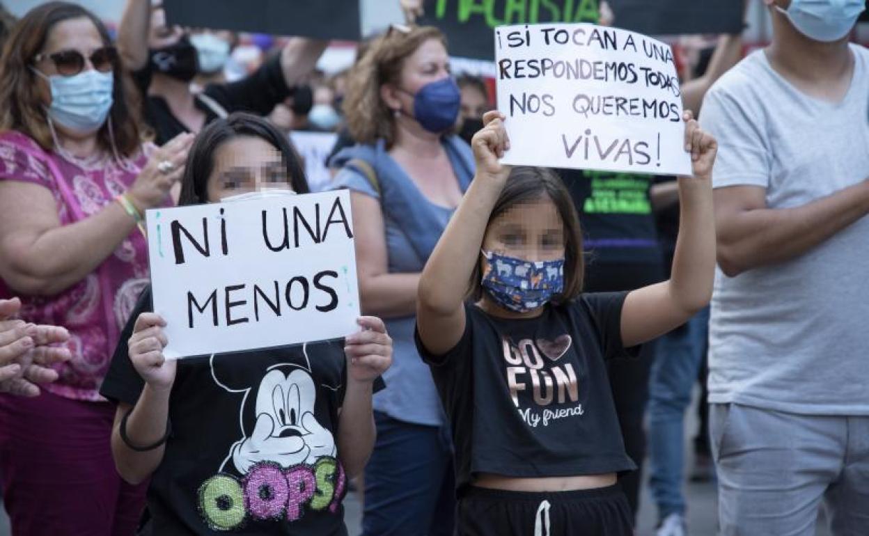 La madre de Anna y Olivia: «Deseo que su muerte no haya sido en vano»