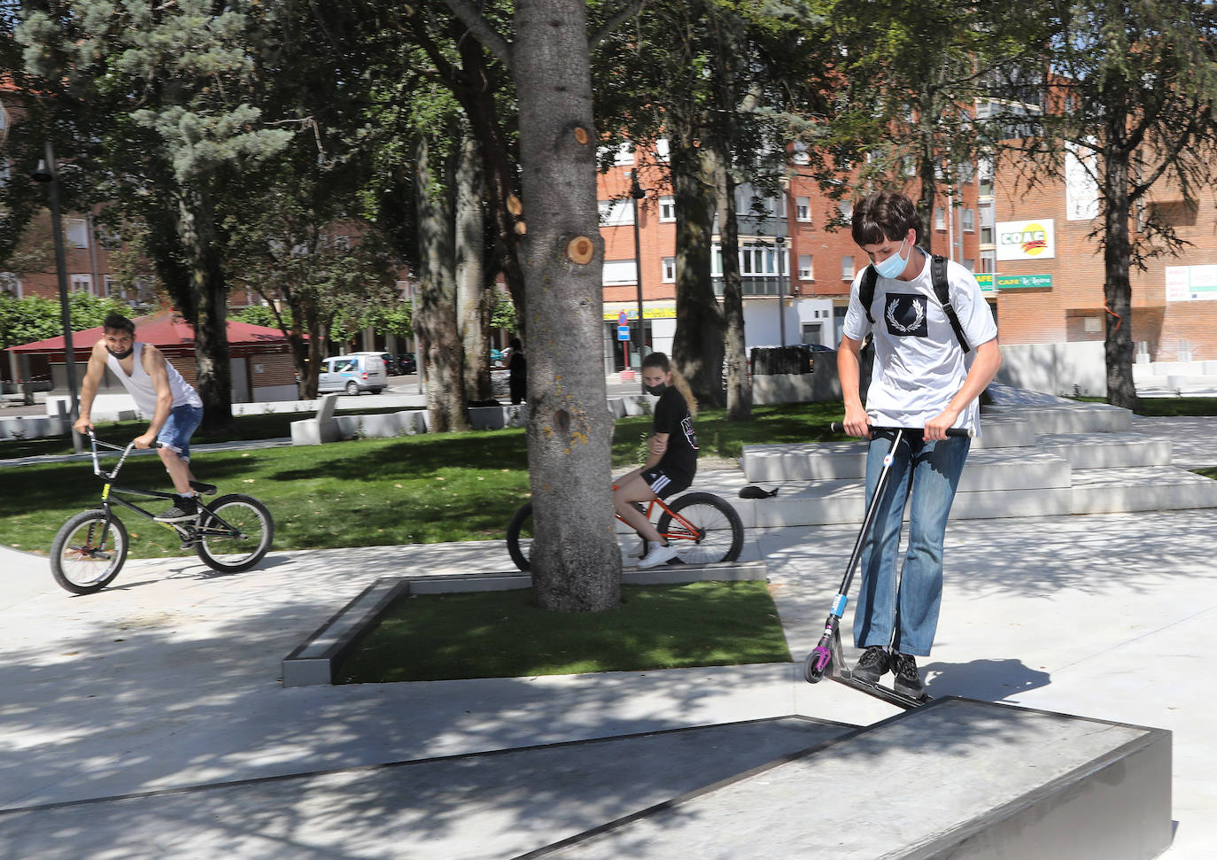 Fotos: Los Jardinillos lucen una imagen renovada al llegar a Palencia