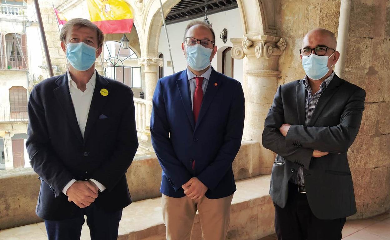 El vicepresidente de la Cámara de Guarda, el alcalde de Ciudad Rodrigo y el director ejecutivo de la candidatura