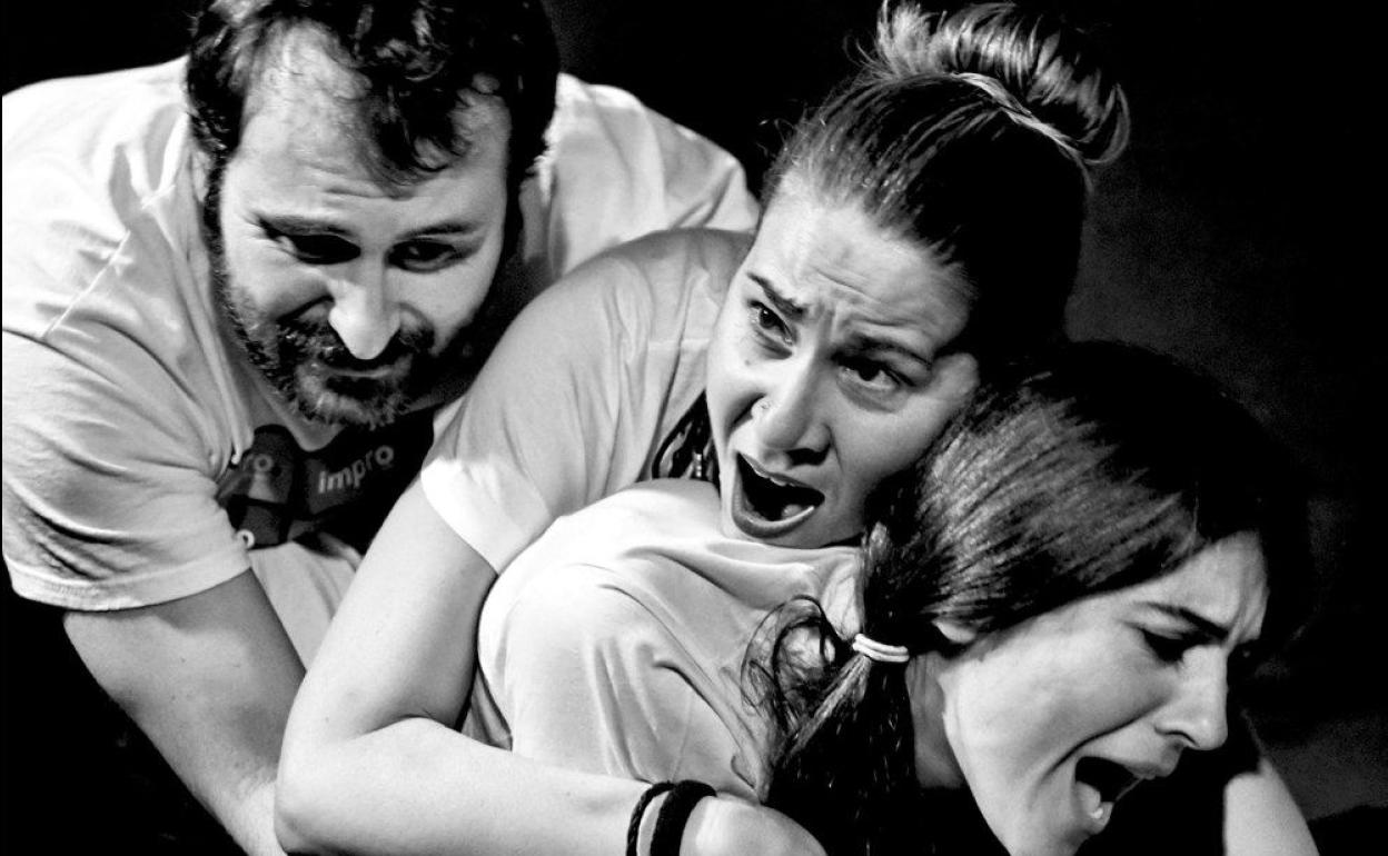 Componentes de Impro Valladolid, en una actuación. 