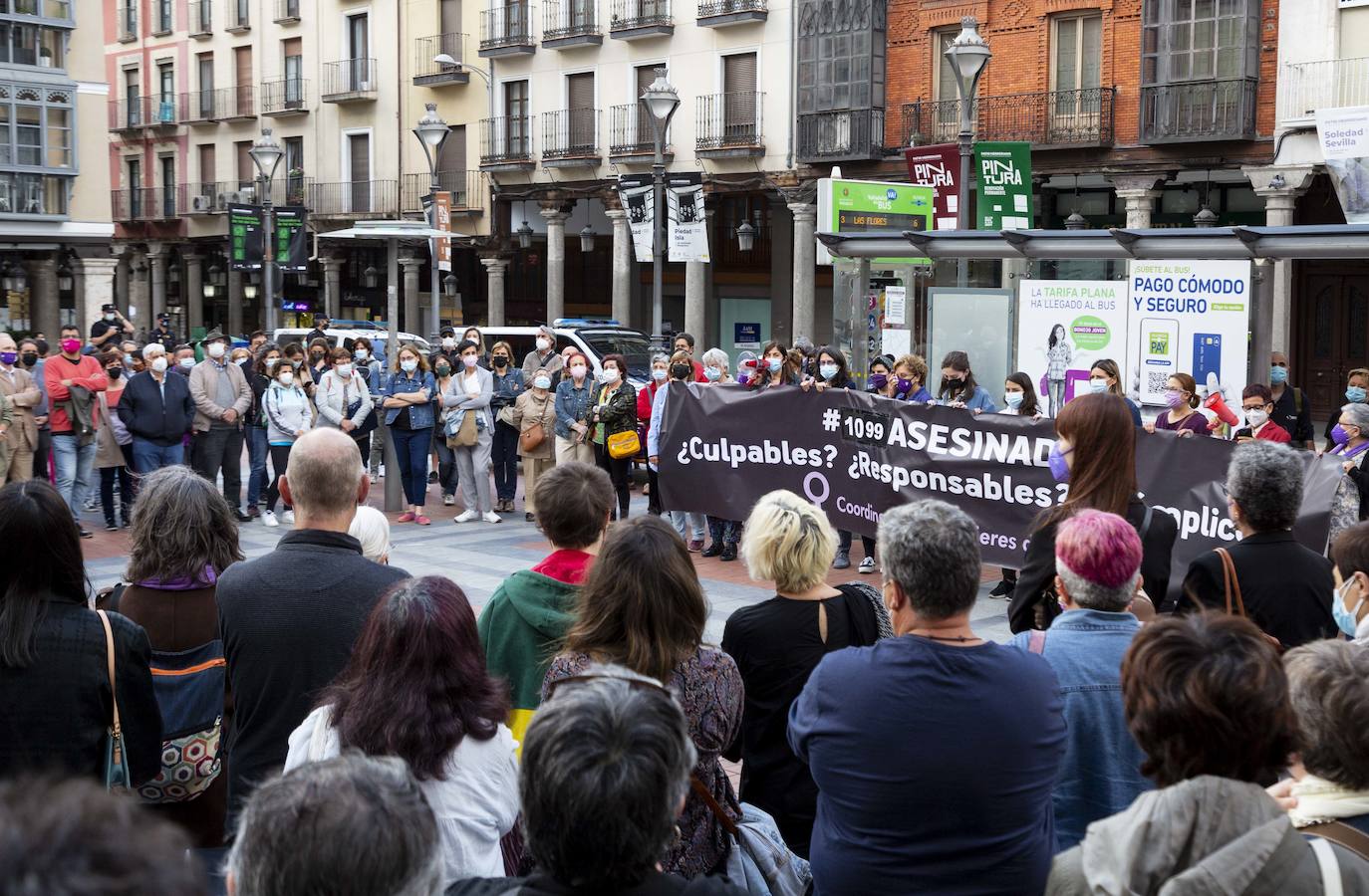 África, de 56 años, recibió cerca de veinte puñaladas con un cuchillo de cocina. 