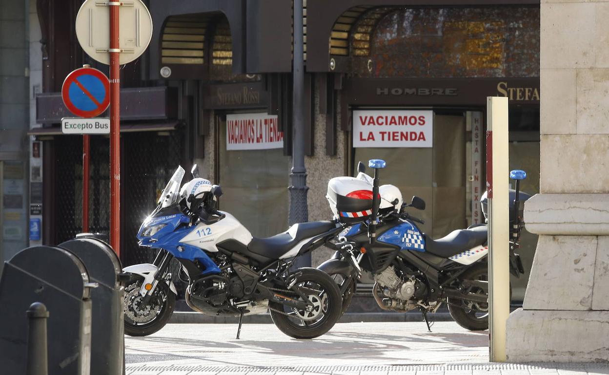 Accidente en el centro de Palencia de una moto cuya conductora no tiene carné y da positivo en alcoholemia