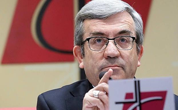 El secretario general de la Conferencia Episcopal Española, Luis Argüello.