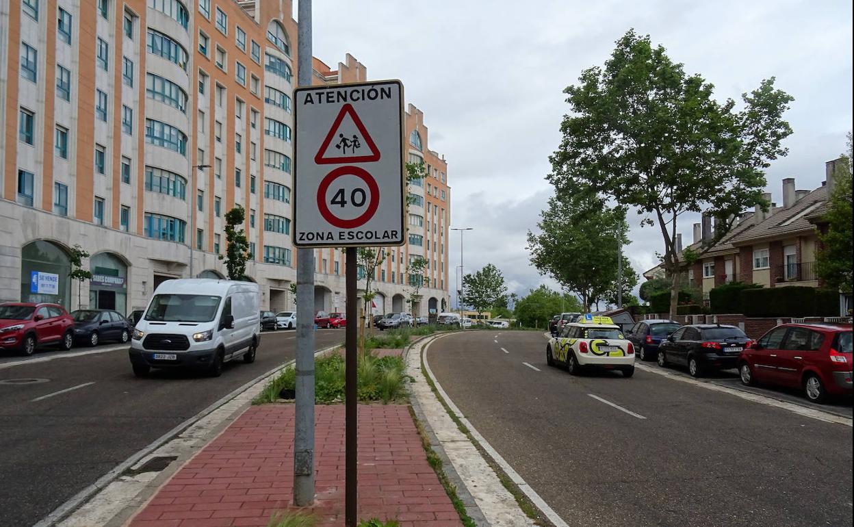 Un adiós progresivo a las señales que marcaban el límite a 40 en zonas escolares