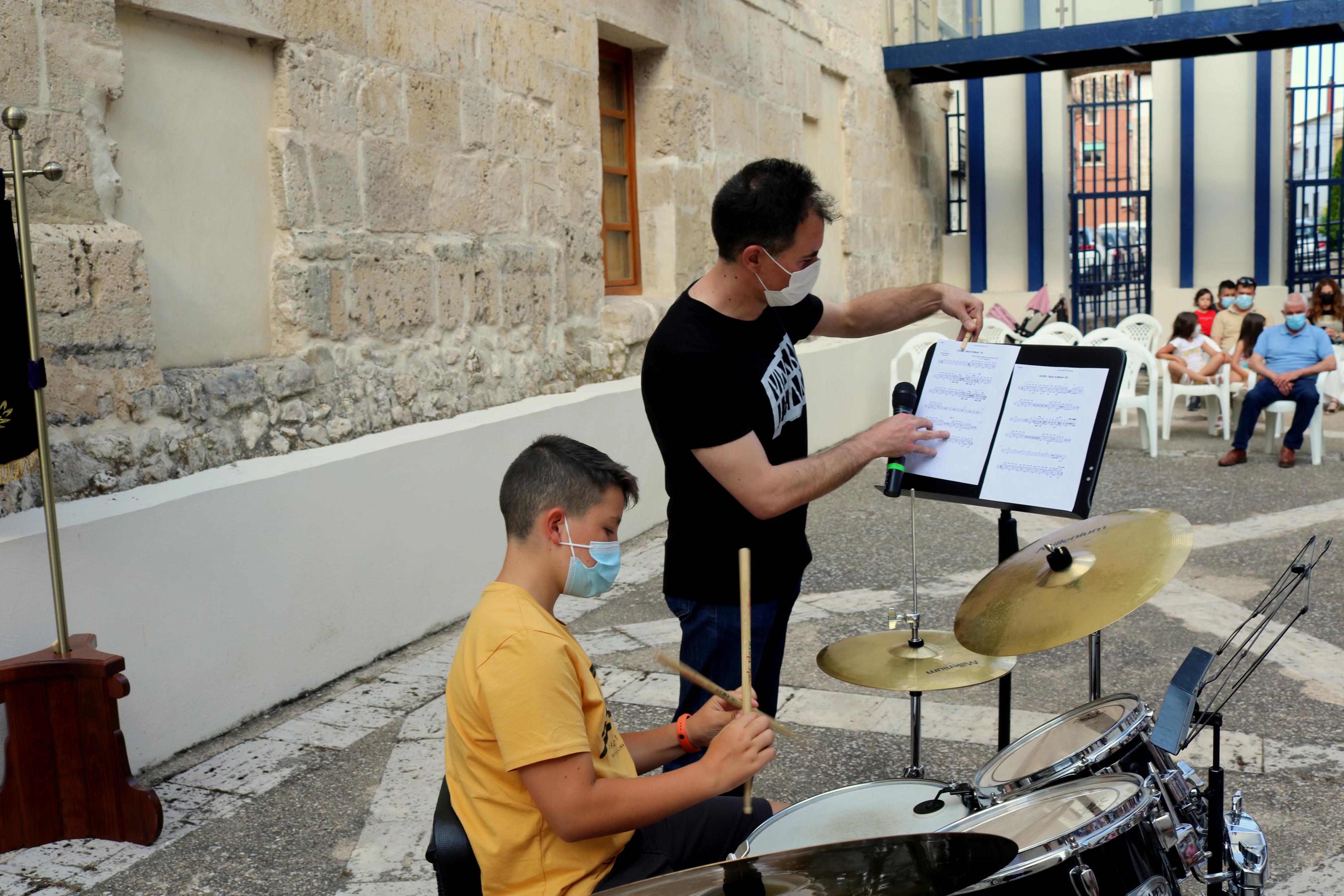 Animada velada musical en Baltanás