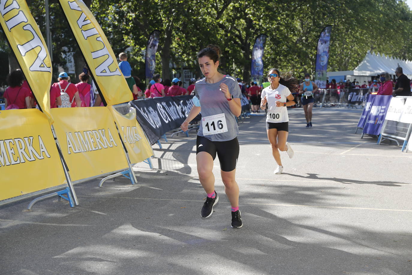 Fotos: IV Marcha y Carrera de las Mujeres en Valladolid (3/5)