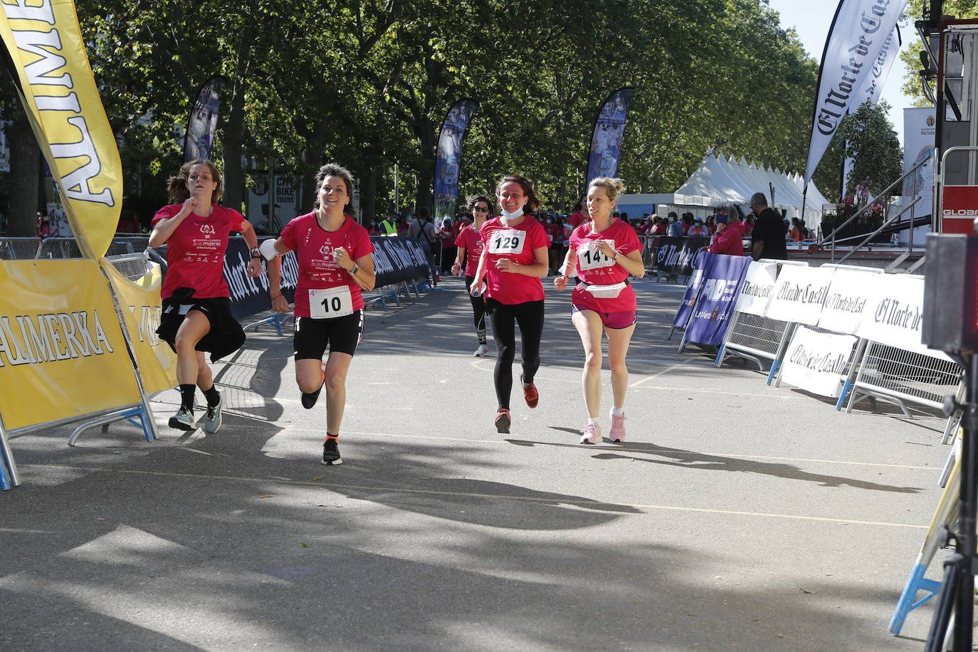 Fotos: IV Marcha y Carrera de las Mujeres en Valladolid (3/5)