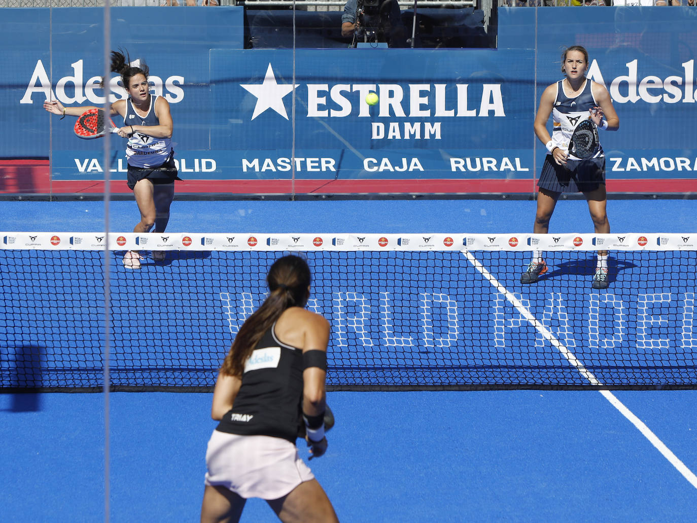 Fotos: Finales masculinas y femeninas del Valladolid Máster 2021 de pádel