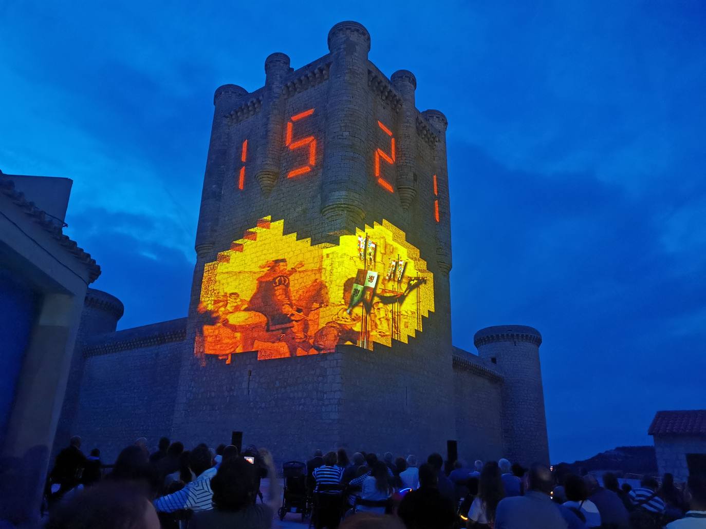 Fotos: Un videomapping recuerda en Torrelobatón la victoria de los comuneros en la localidad en 1521