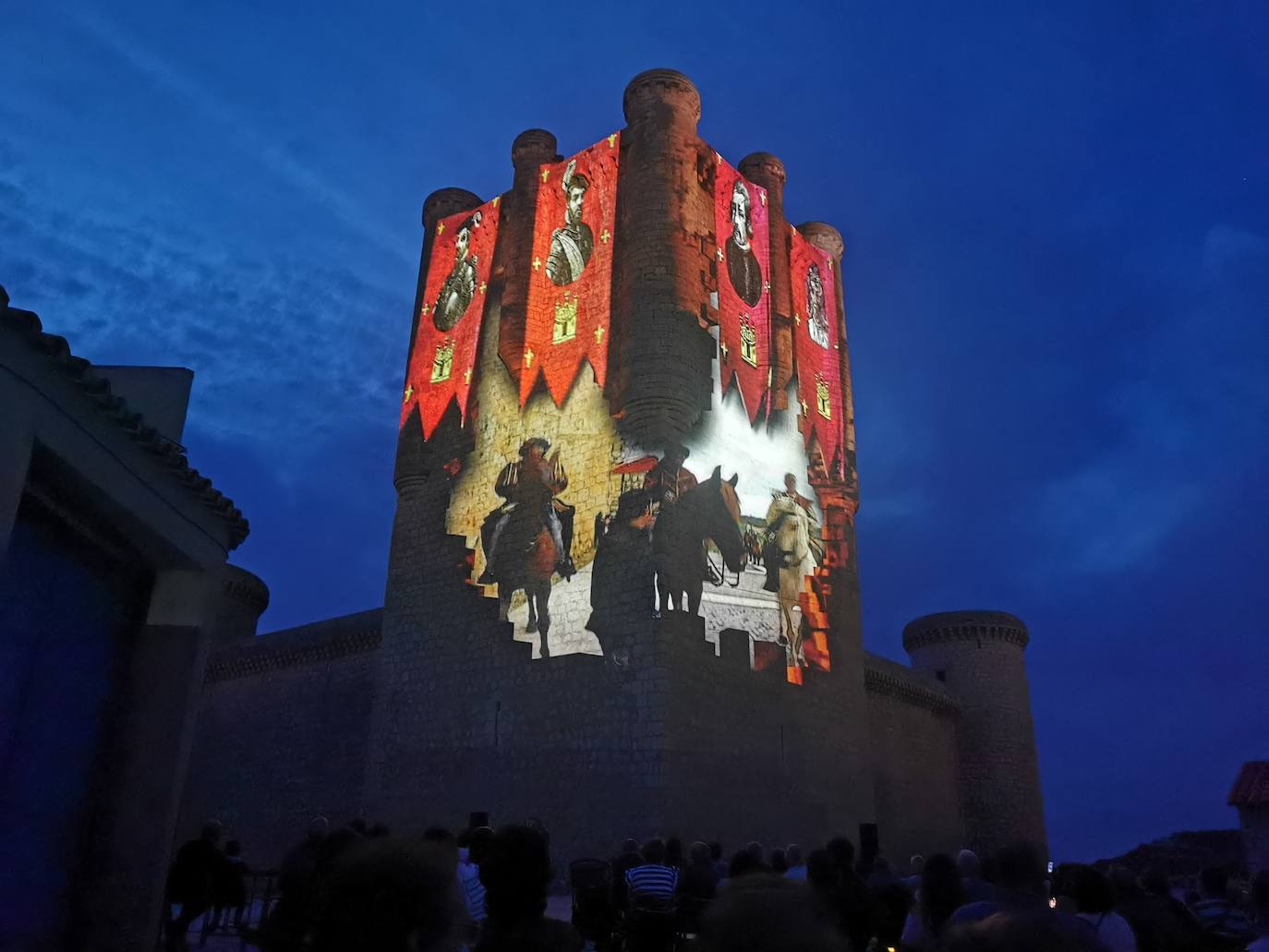Fotos: Un videomapping recuerda en Torrelobatón la victoria de los comuneros en la localidad en 1521