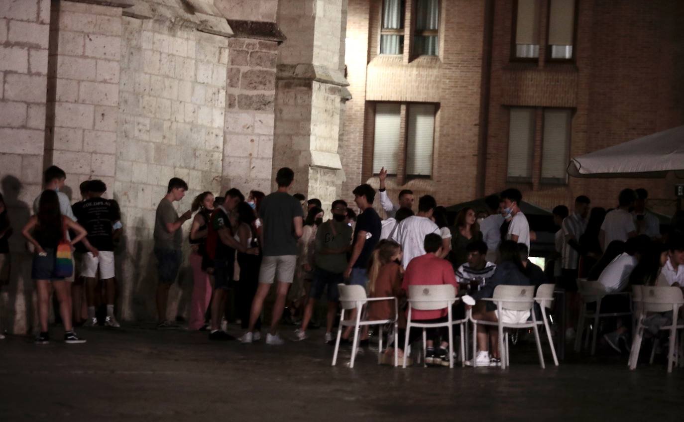 Fotos: Ambiente nocturno en Valladolid