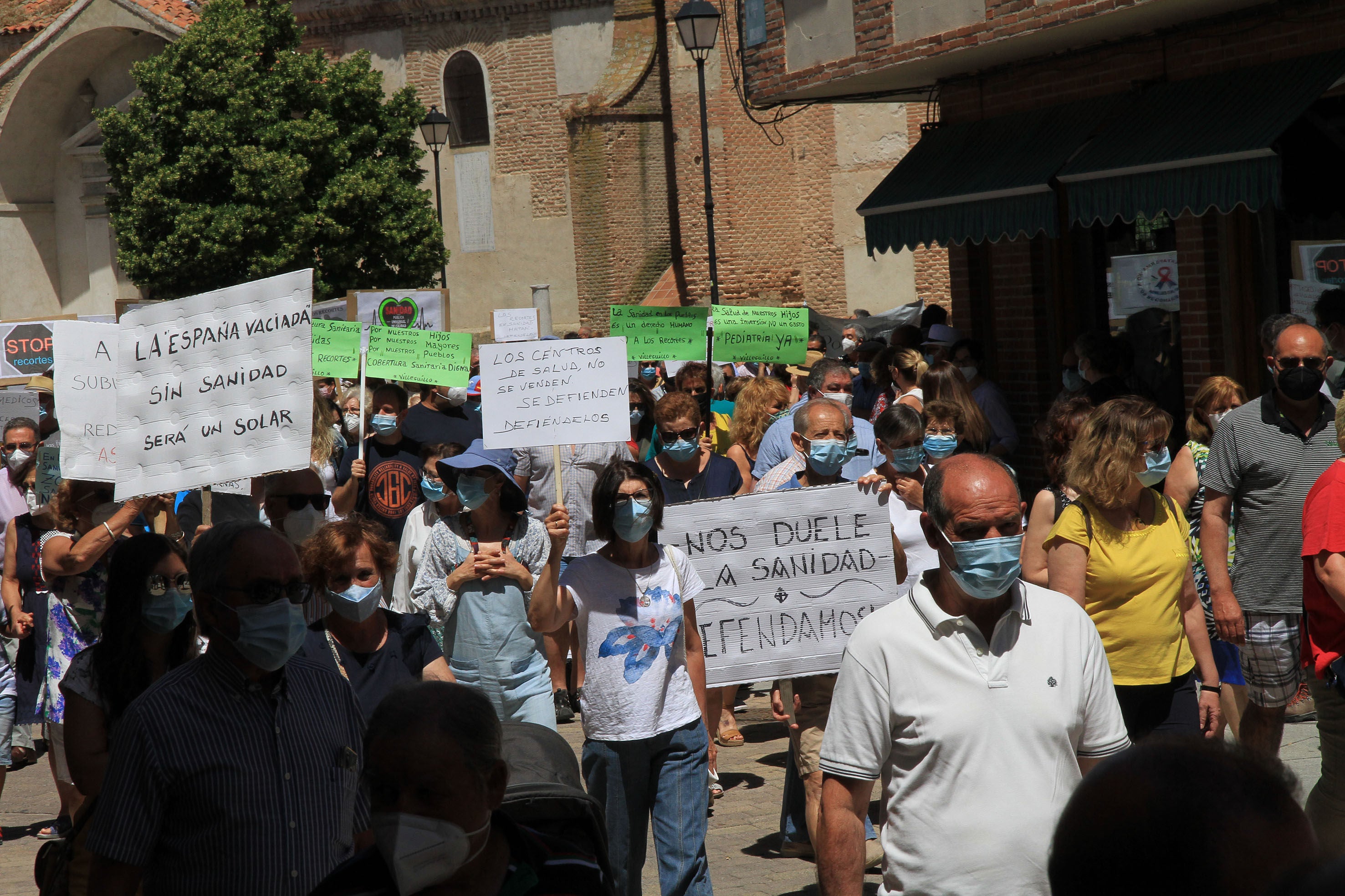 Momento de la manifestación celebrada en Nava de la Asunción.