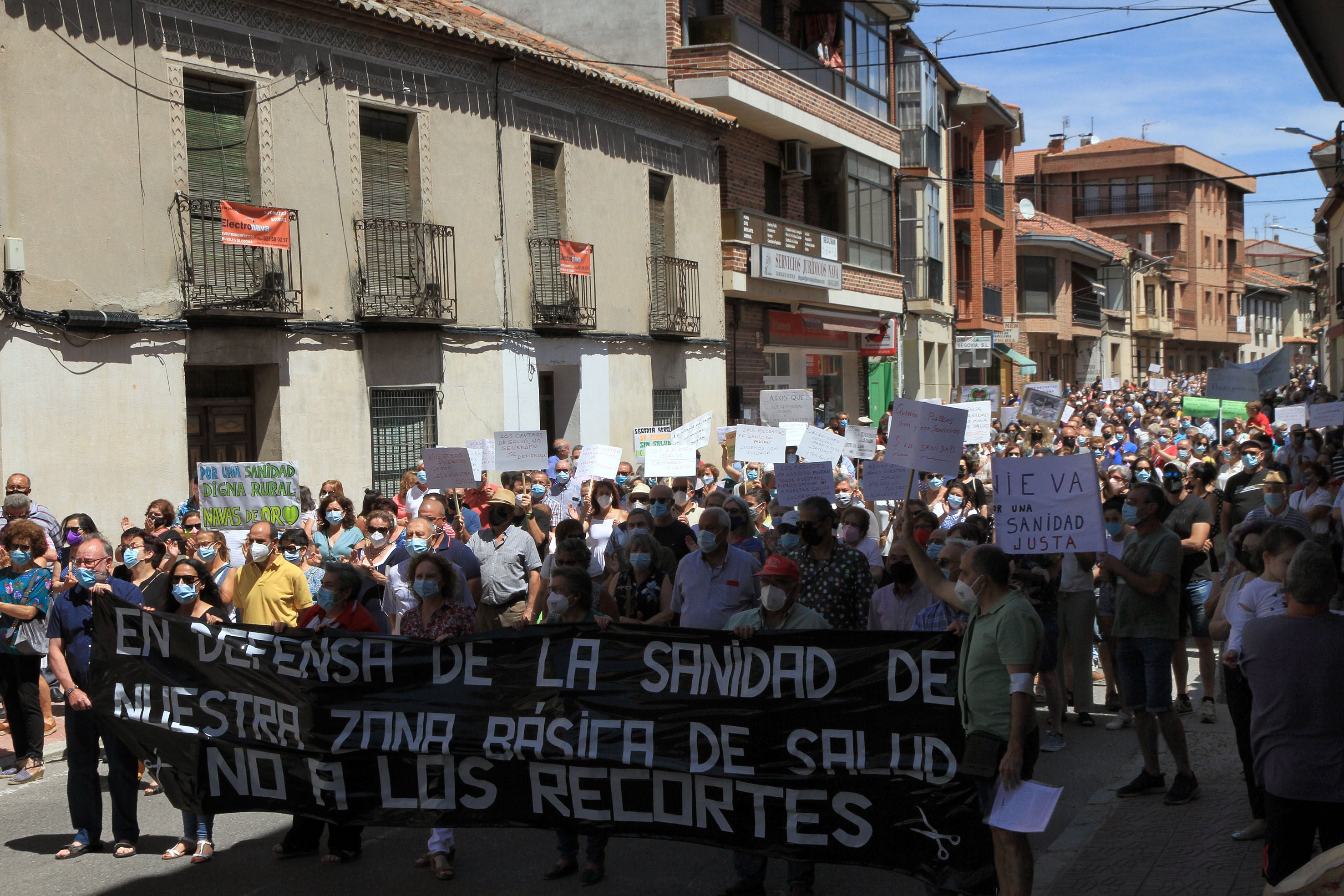 Momento de la manifestación celebrada en Nava de la Asunción.