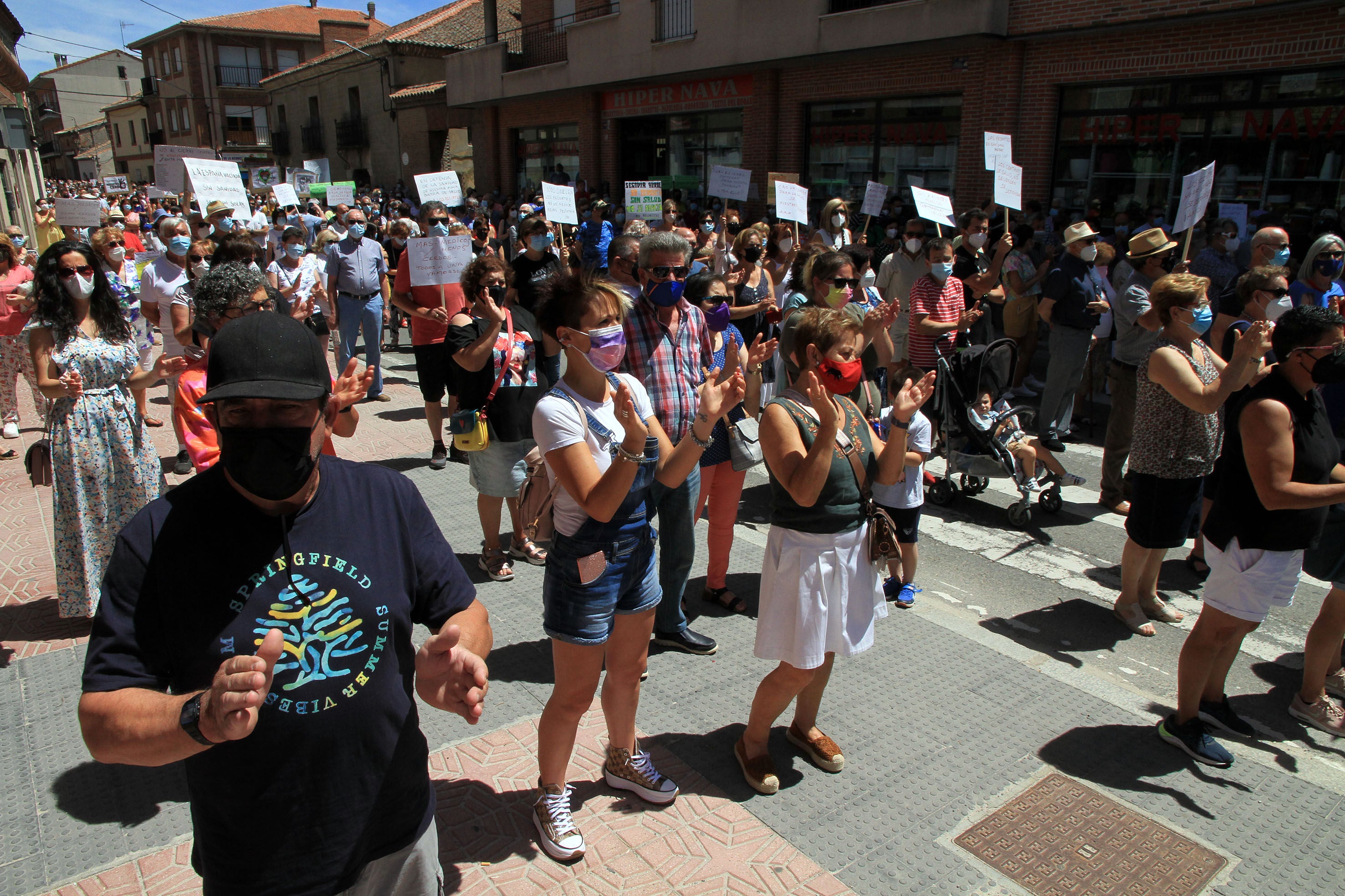 Momento de la manifestación celebrada en Nava de la Asunción.