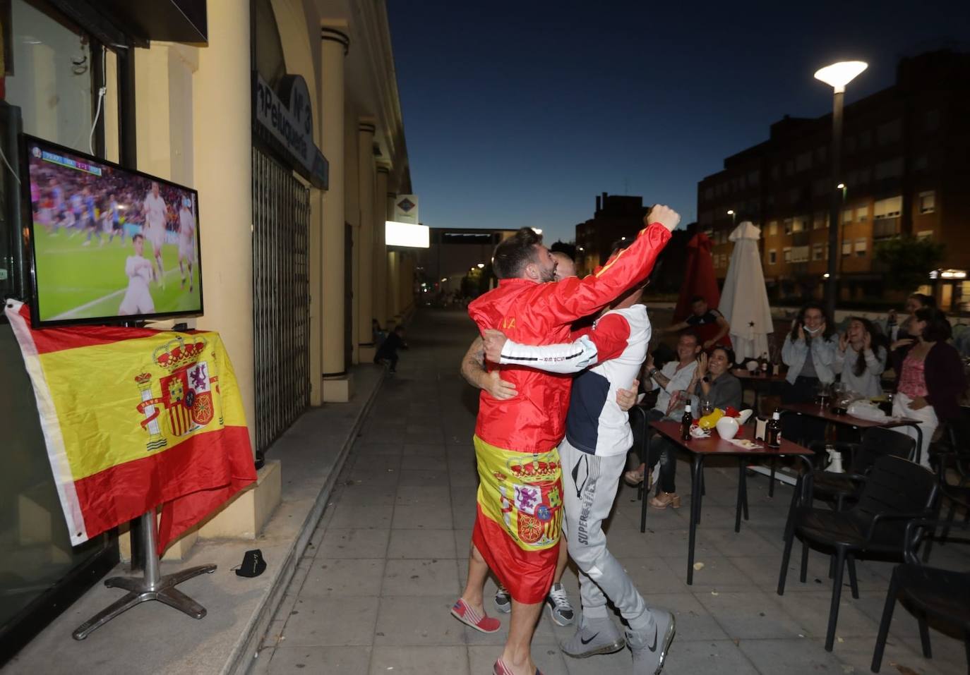 Fotos: Ambiente en Valladolid durante el Italia - España