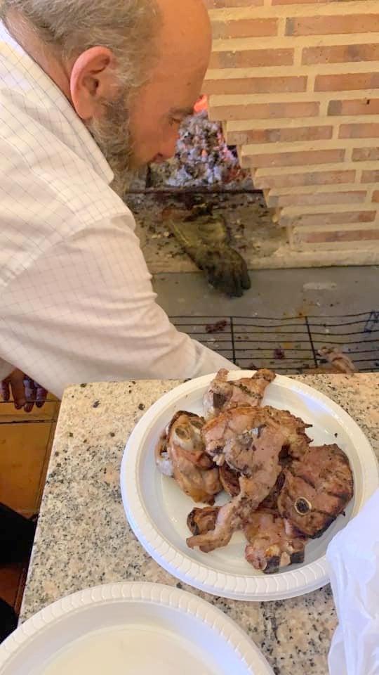 La Asociación Cultural de Amas de Casa 'Virgen de Revilla' repartió el tradicional chcolocate 