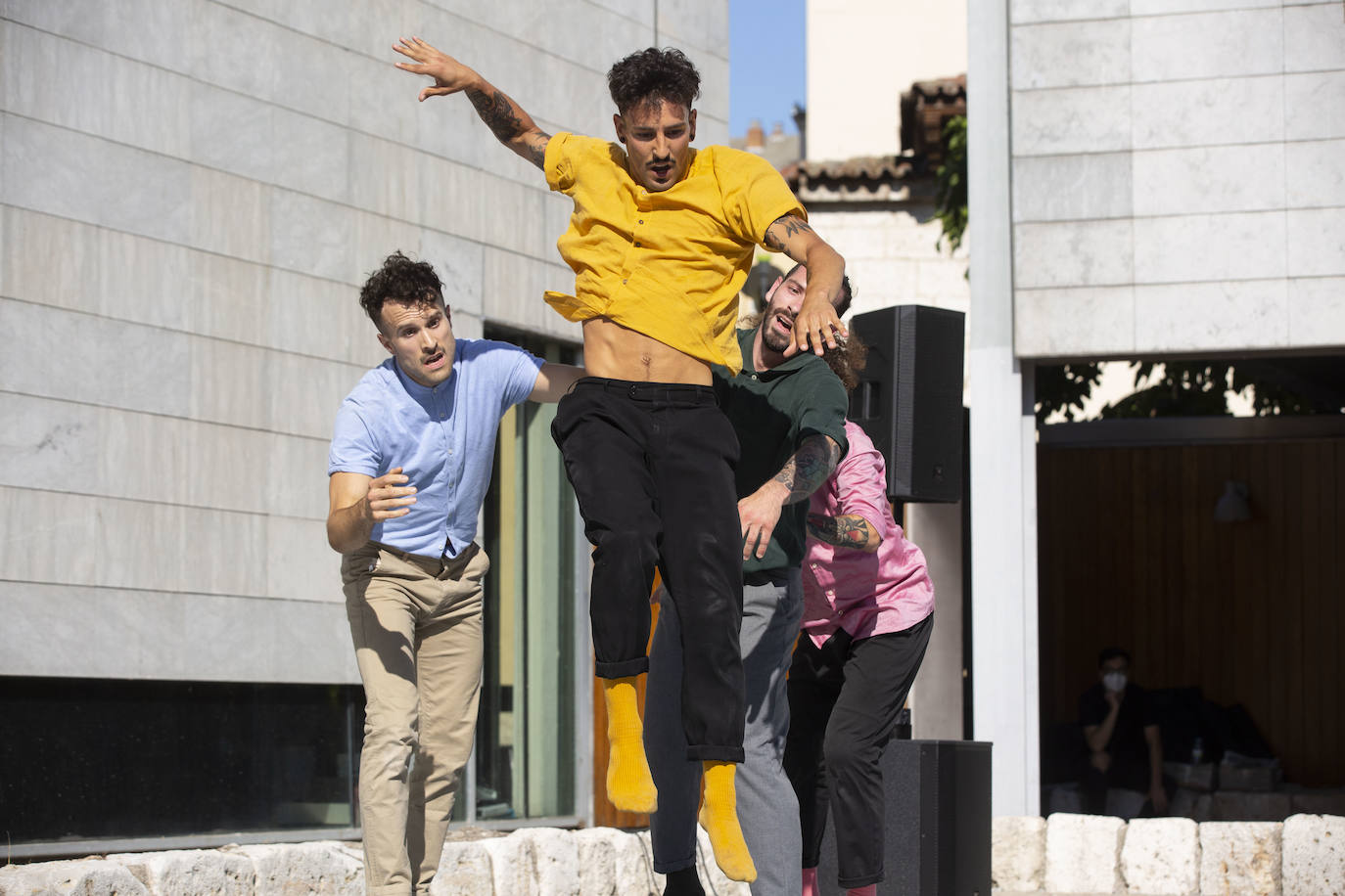 Frantics dance company. Last Space.