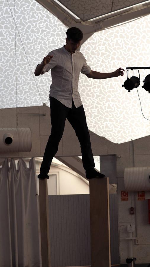 Ovvio, de Kolektiv Lapso Cirk, en la Cúpula del Milenio