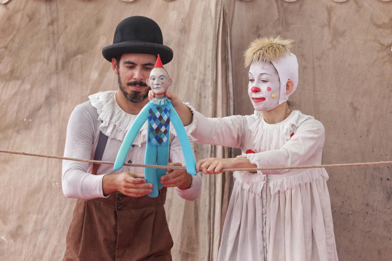 Parade, El Circo de los valientes, en la Cúpula del Milenio