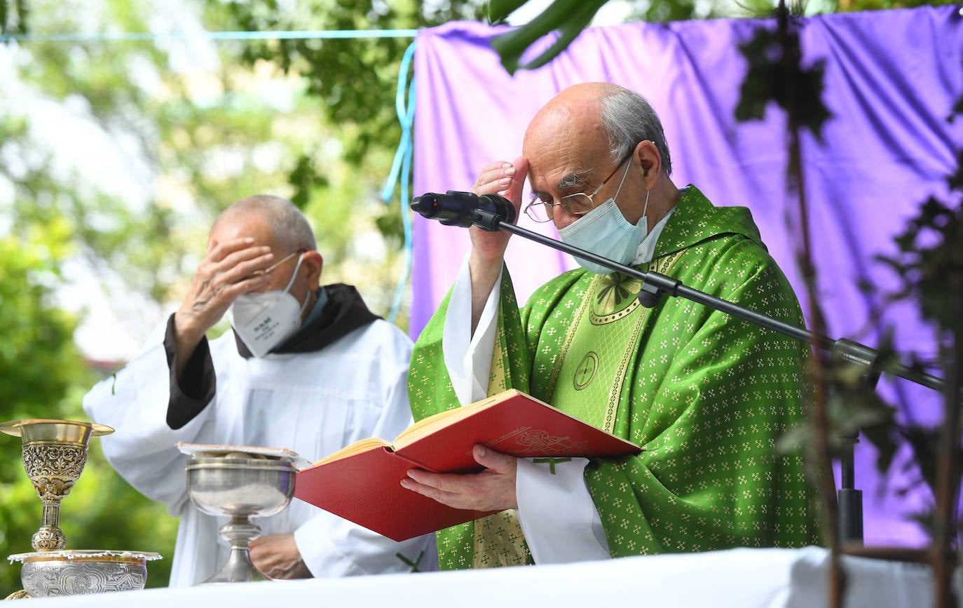 La Virgen del Carmen recorre las aguas del Pisuerga