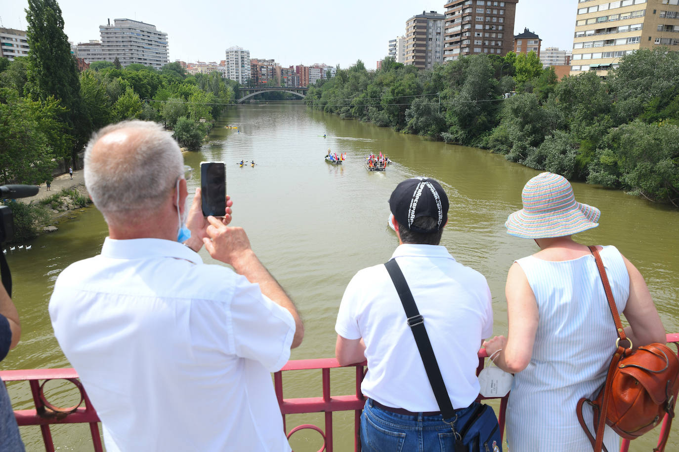 La Virgen del Carmen recorre las aguas del Pisuerga