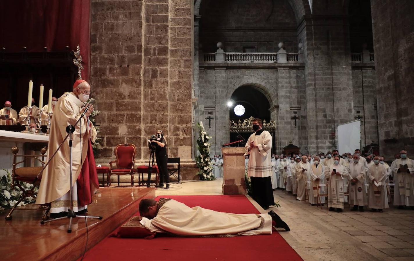Ordenación como obispo de Rotdom de Aurelio García