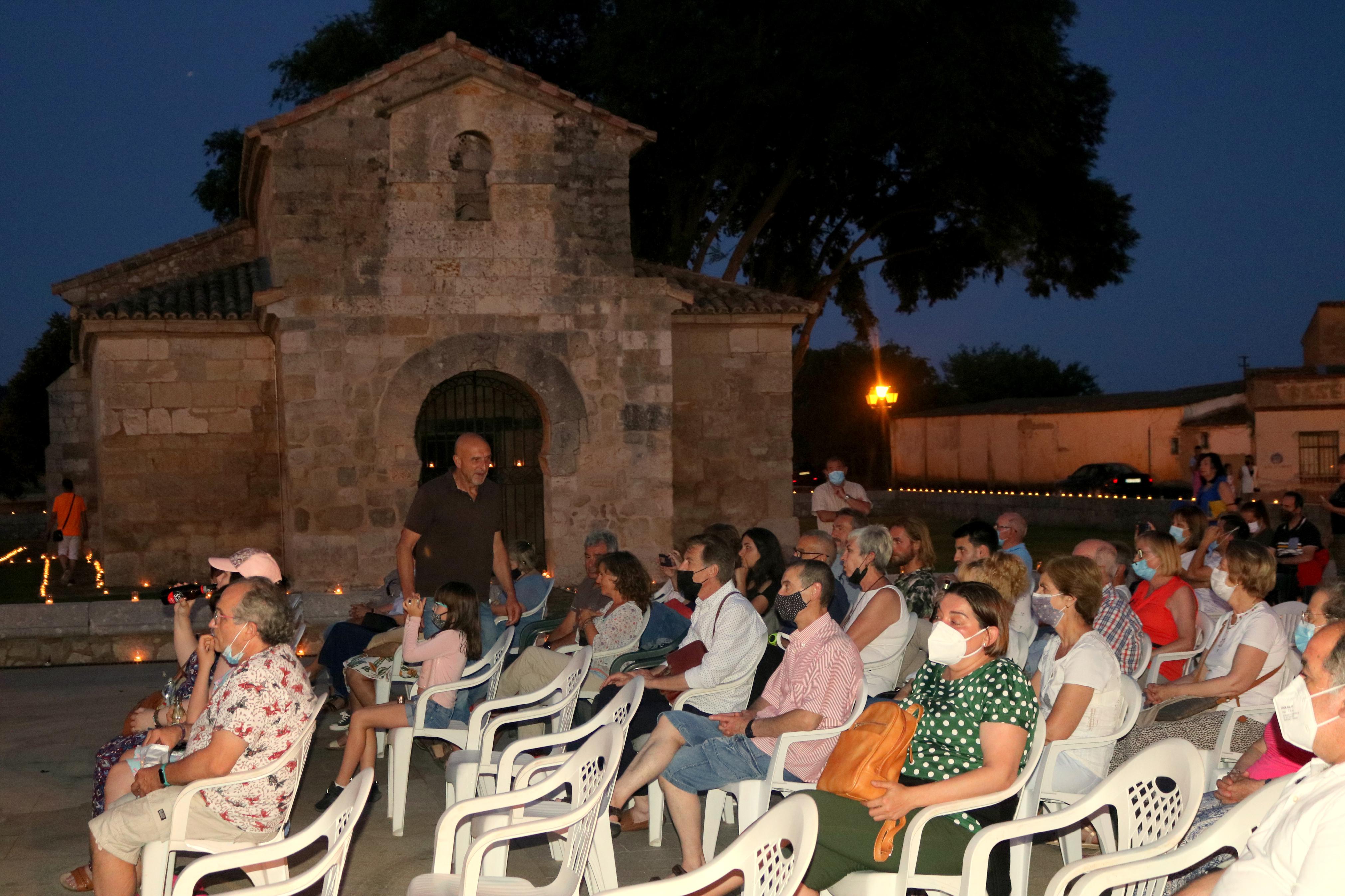 Baños de Cerrato disfruta de su Tercera Noche de las Velas