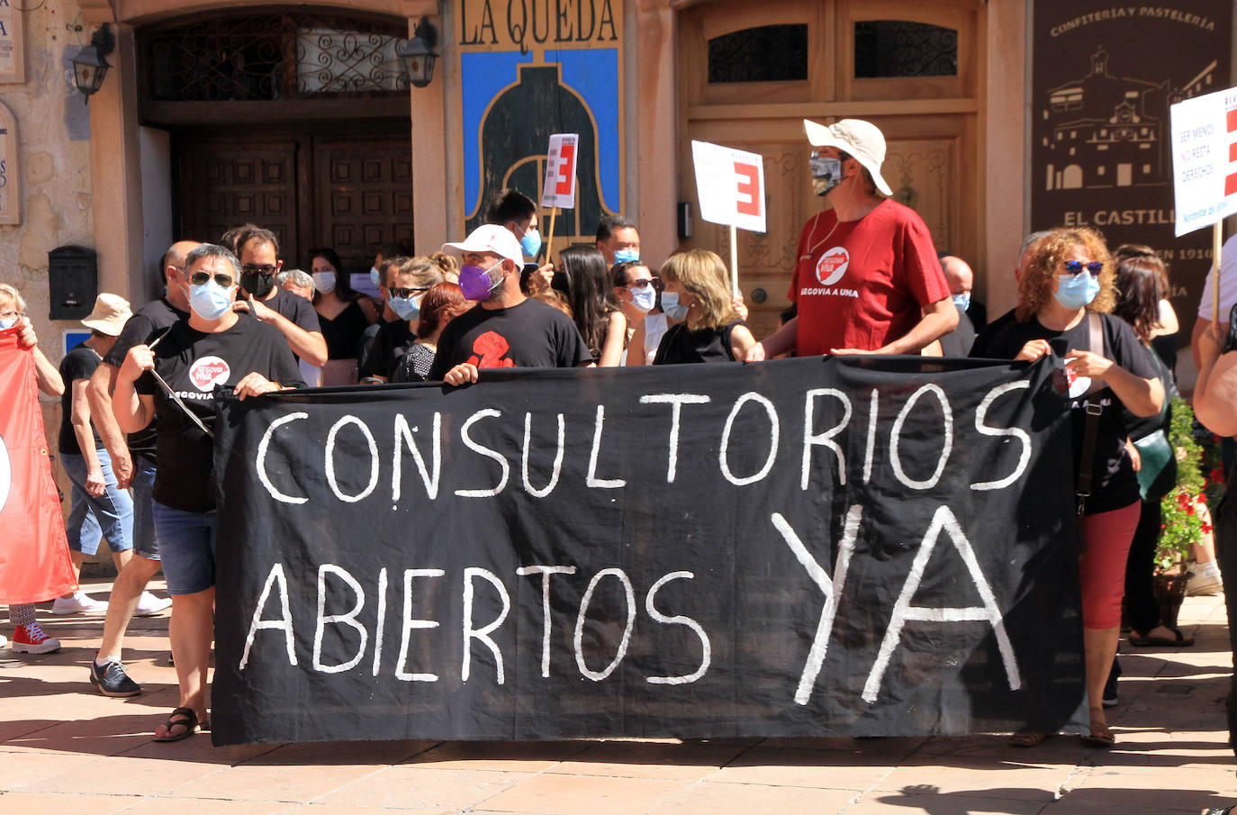 Manifestación este sábado en Sepúlveda en contra de los recortes sanitarios.