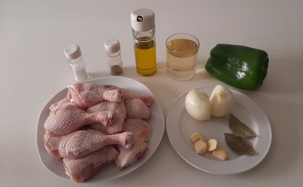 Imagen principal - La receta: Muslitos de pollo guisados