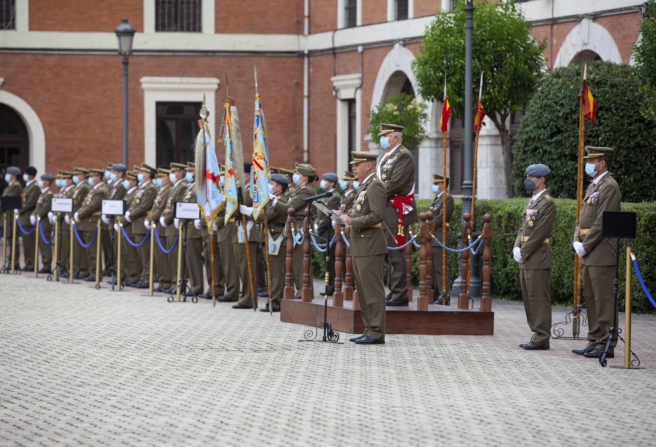 Fotos: La Academia de Caballería de Valladolid celebra un acto militar en honor a Santiago Apóstol