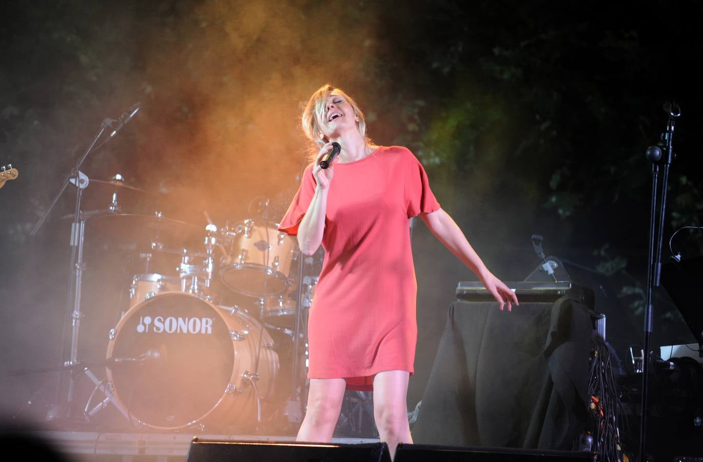 Fotos: Concierto de Mrs Misery en la Plaza España de Santovenia de Pisuerga