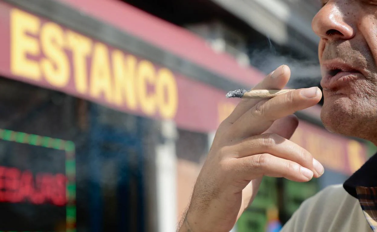 El tabaco de liar, peor para la salud que los cigarrillos