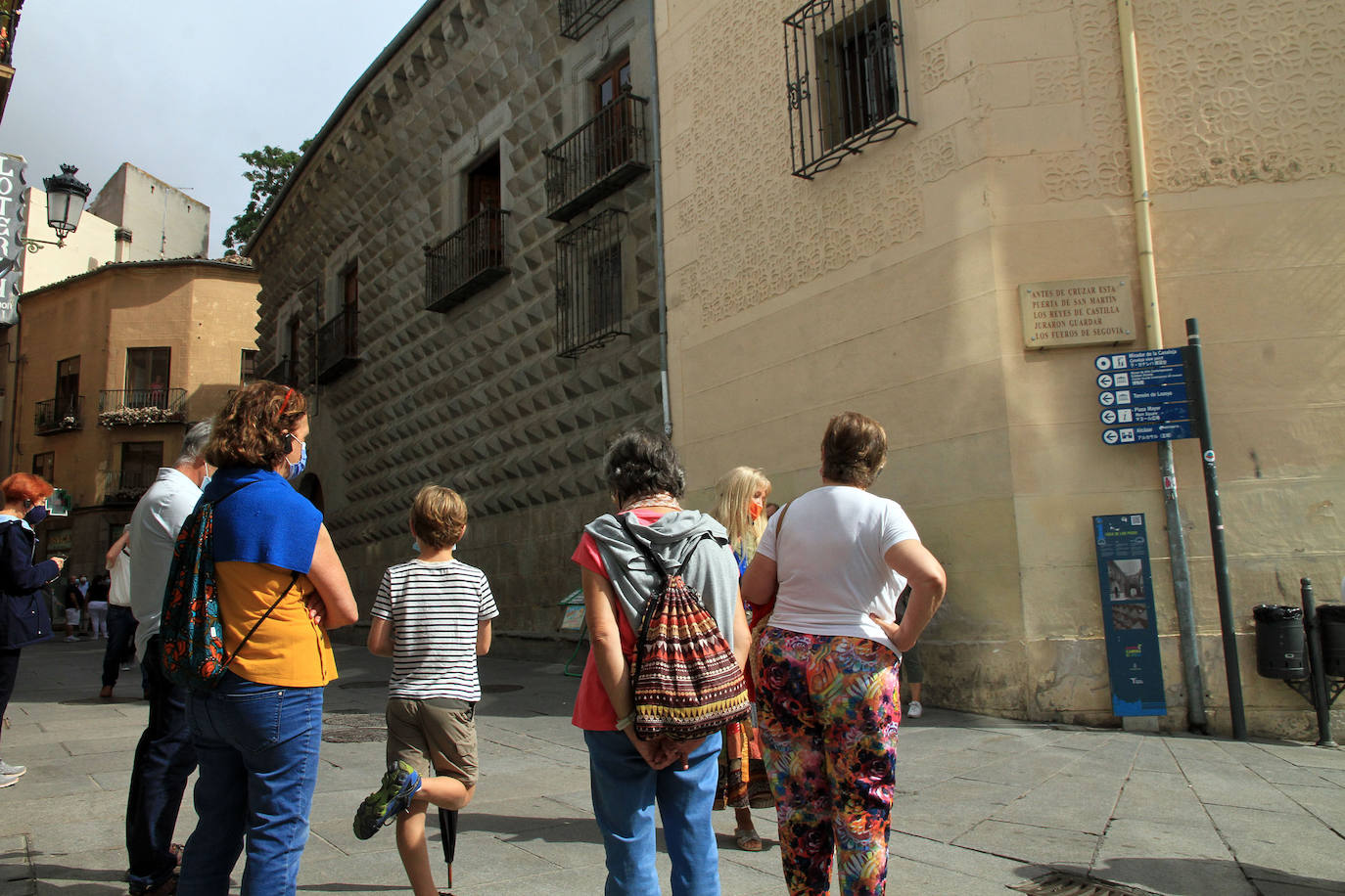 Un momento del recorrido de la visita guiada.